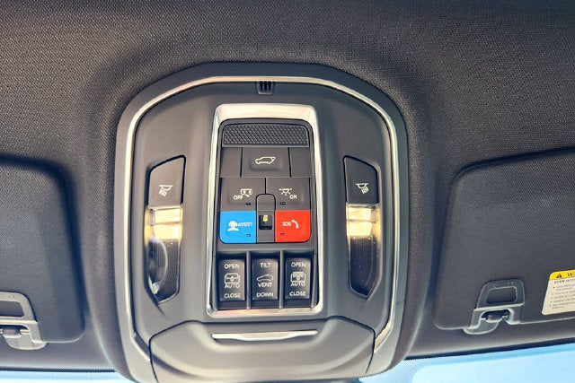 2027 Jeep Grand Cherokee Base