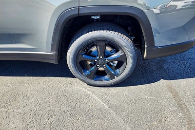 2027 Jeep Grand Cherokee Base