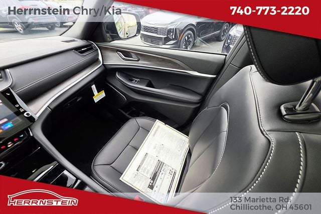 2026 Jeep Grand Cherokee GRAND CHEROKEE L LIMITED 4X4