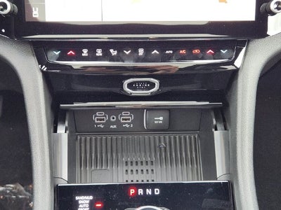 2027 Jeep Grand Cherokee Base