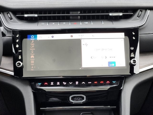 2027 Jeep Grand Cherokee Base