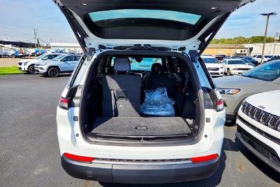 2026 Jeep Grand Cherokee Base