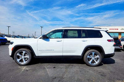 2026 Jeep Grand Cherokee Base