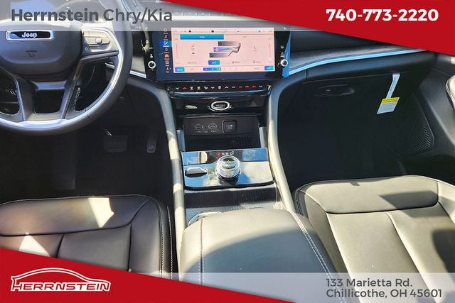 2027 Jeep Grand Cherokee Base