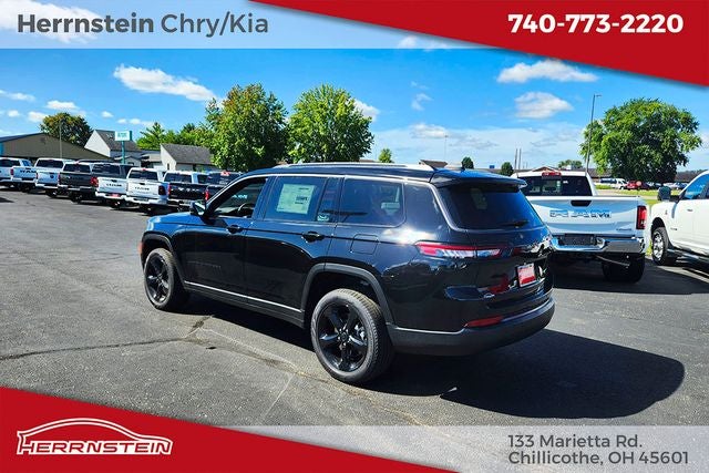 2027 Jeep Grand Cherokee Base