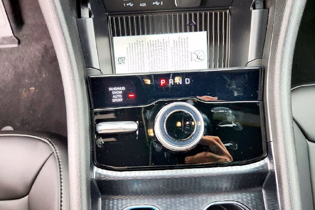 2027 Jeep Grand Cherokee Base