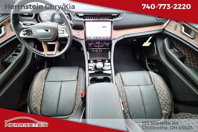 2025 Jeep Grand Cherokee GRAND CHEROKEE L SUMMIT 4X4