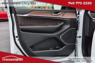 2025 Jeep Grand Cherokee GRAND CHEROKEE L SUMMIT 4X4