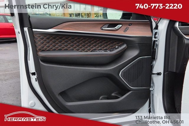 2025 Jeep Grand Cherokee GRAND CHEROKEE L SUMMIT 4X4