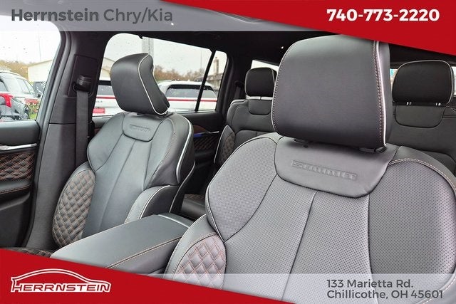 2025 Jeep Grand Cherokee GRAND CHEROKEE L SUMMIT 4X4