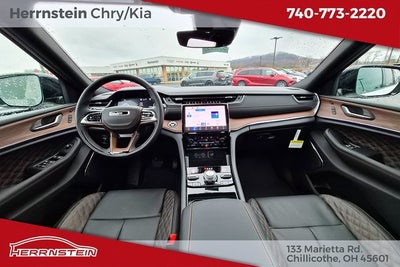 2025 Jeep Grand Cherokee GRAND CHEROKEE L SUMMIT 4X4