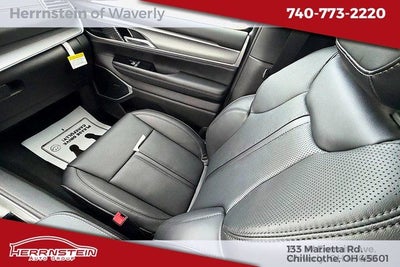 2026 Jeep Grand Wagoneer Base