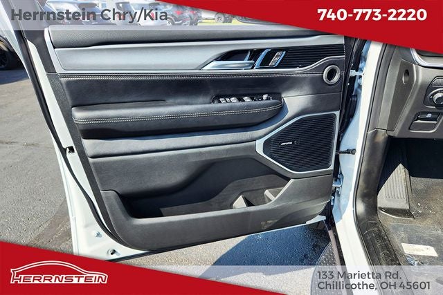 2026 Jeep Grand Wagoneer Base