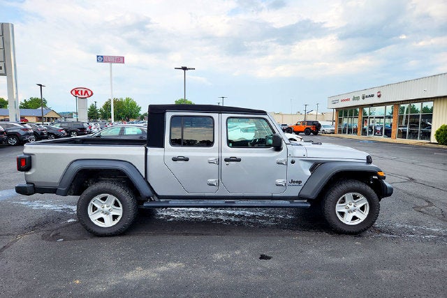 2020 Jeep Gladiator Sport