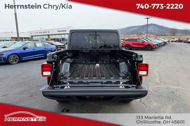 2026 Jeep Gladiator GLADIATOR SAHARA 4X4