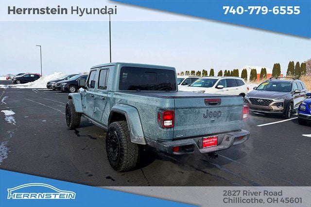 2025 Jeep Gladiator Nighthawk
