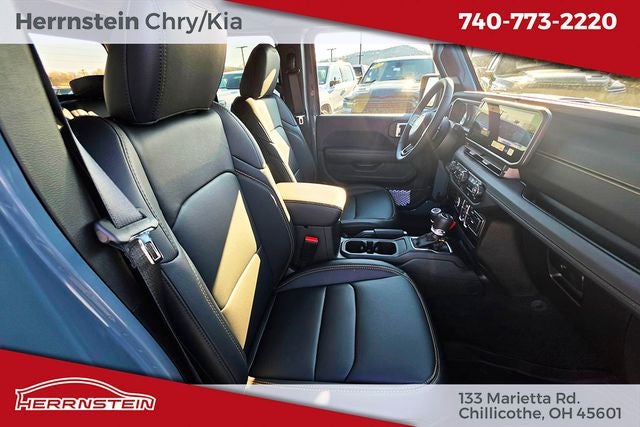 2026 Jeep Gladiator GLADIATOR SAHARA 4X4