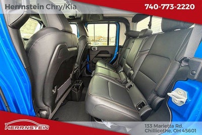 2026 Jeep Gladiator GLADIATOR SAHARA 4X4