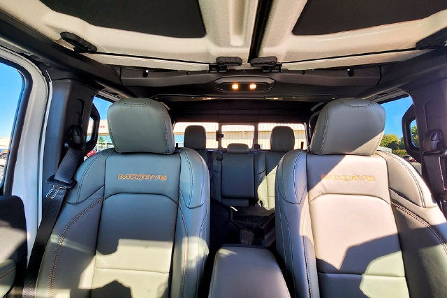 2027 Jeep Gladiator Base