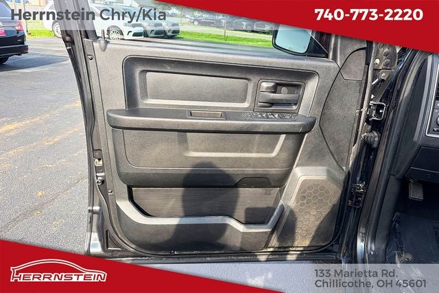 2017 RAM 1500 Express Quad Cab 4x4 6'4' Box