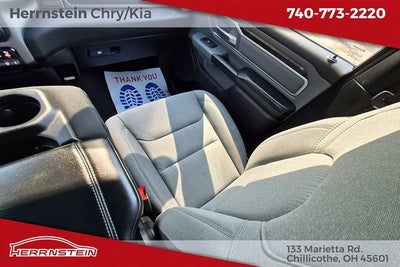 2022 RAM 1500 Big Horn Quad Cab 4x2 6'4' Box