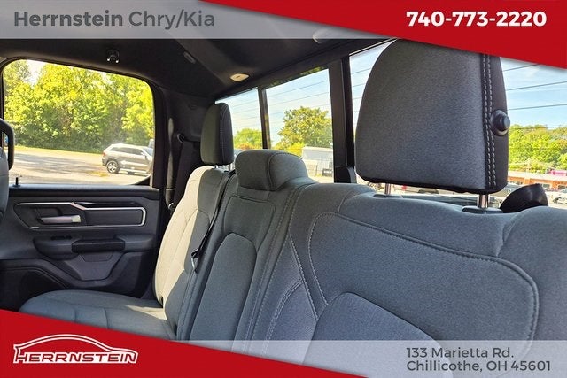 2022 RAM 1500 Big Horn Quad Cab 4x2 6'4' Box