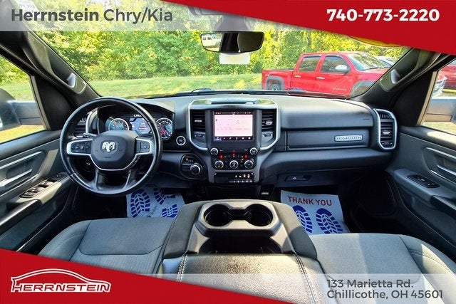 2022 RAM 1500 Big Horn Quad Cab 4x2 6'4' Box