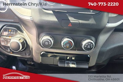 2022 RAM 1500 Big Horn Crew Cab 4x4 5'7' Box