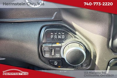 2022 RAM 1500 Big Horn Crew Cab 4x4 5'7' Box
