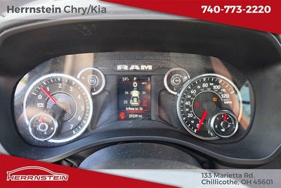2023 RAM 1500 Big Horn Crew Cab 4x4 5'7' Box