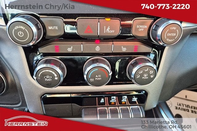 2025 RAM 1500 Big Horn Crew Cab 4x4 5'7' Box