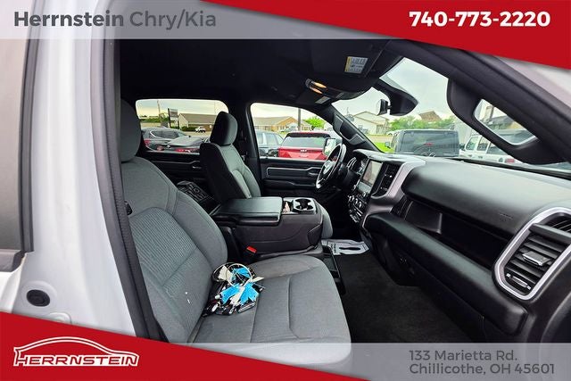 2023 RAM 1500 Big Horn Crew Cab 4x4 5'7' Box