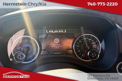 2020 RAM 1500 Big Horn Crew Cab 4x4 5'7' Box