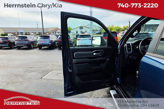 2022 RAM 1500 Big Horn Crew Cab 4x4 5'7' Box
