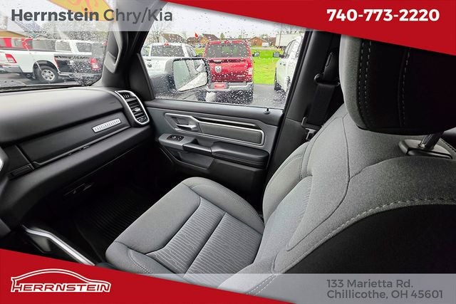 2022 RAM 1500 Big Horn Crew Cab 4x4 5'7' Box