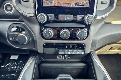 2027 RAM Ram 1500 Base