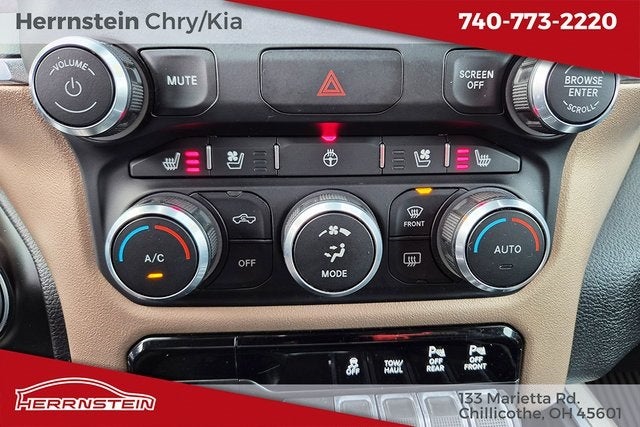 2022 RAM 1500 Laramie Crew Cab 4x4 5'7' Box