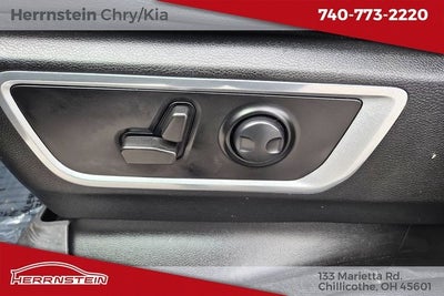 2022 RAM 1500 Laramie Crew Cab 4x4 5'7' Box