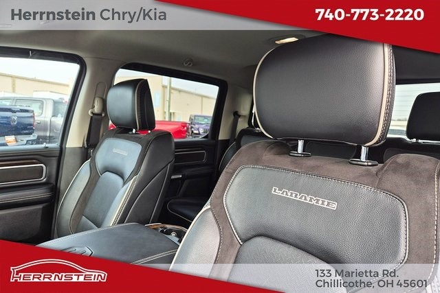 2022 RAM 1500 Laramie Crew Cab 4x4 5'7' Box
