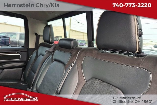 2022 RAM 1500 Laramie Crew Cab 4x4 5'7' Box