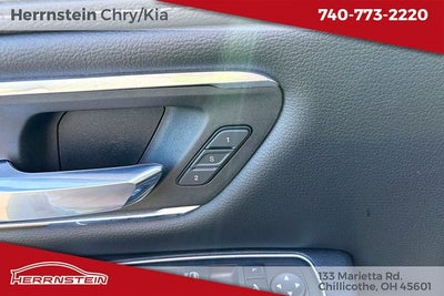 2023 RAM 1500 Laramie Crew Cab 4x4 5'7' Box