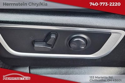 2023 RAM 1500 Laramie Crew Cab 4x4 5'7' Box