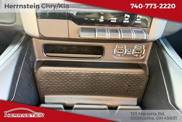 2023 RAM 1500 Big Horn Crew Cab 4x4 6'4' Box