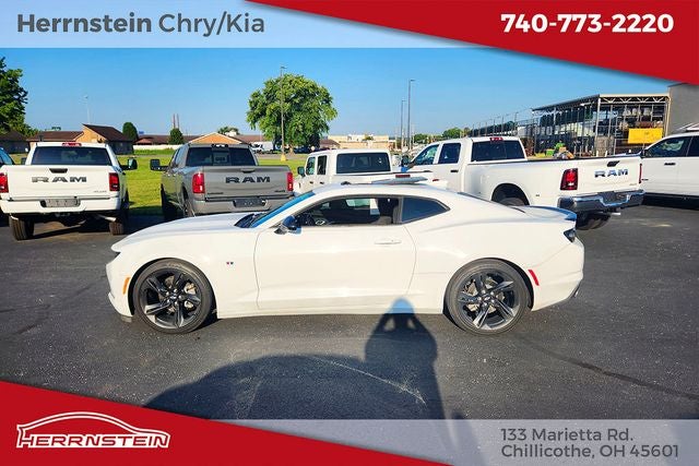 2022 Chevrolet Camaro RWD Coupe 1LT