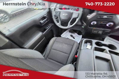 2023 Chevrolet Silverado 1500 4WD Crew Cab Short Bed Custom
