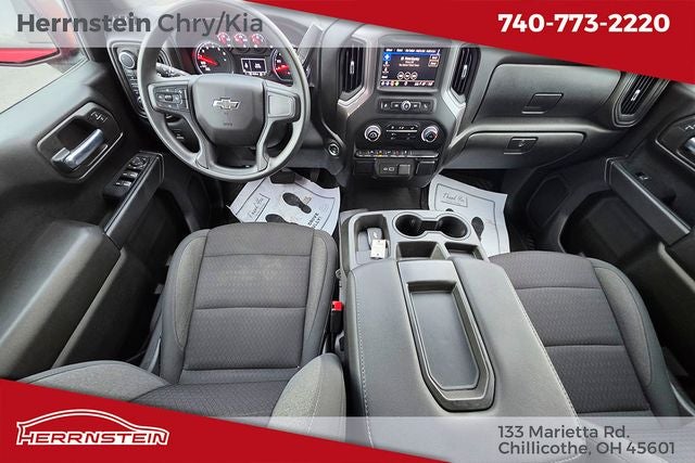 2023 Chevrolet Silverado 1500 4WD Crew Cab Short Bed Custom