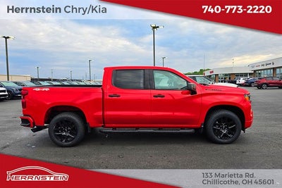 2023 Chevrolet Silverado 1500 4WD Crew Cab Short Bed Custom