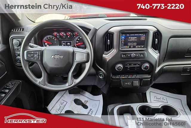 2023 Chevrolet Silverado 1500 4WD Crew Cab Short Bed Custom