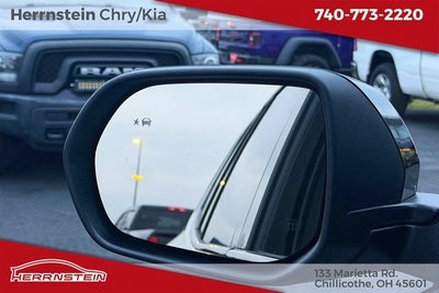 2025 GMC Acadia AWD AT4