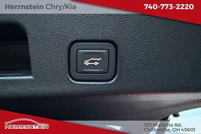 2025 GMC Acadia AWD AT4